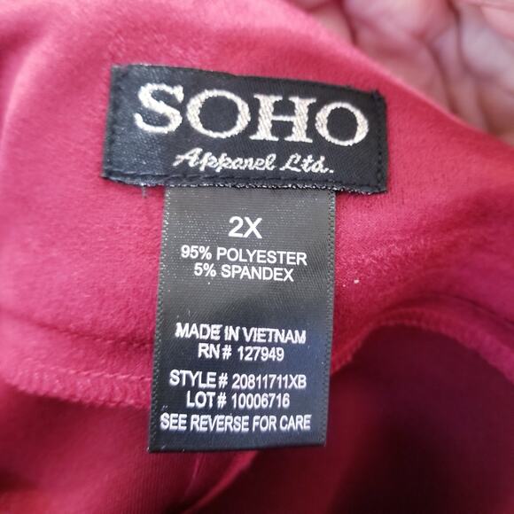 SOHO Burgundy/Red Stretch Faux Suede Pull-on Straight Skirt 40 in Waist Size 2X - Picture 3 of 4